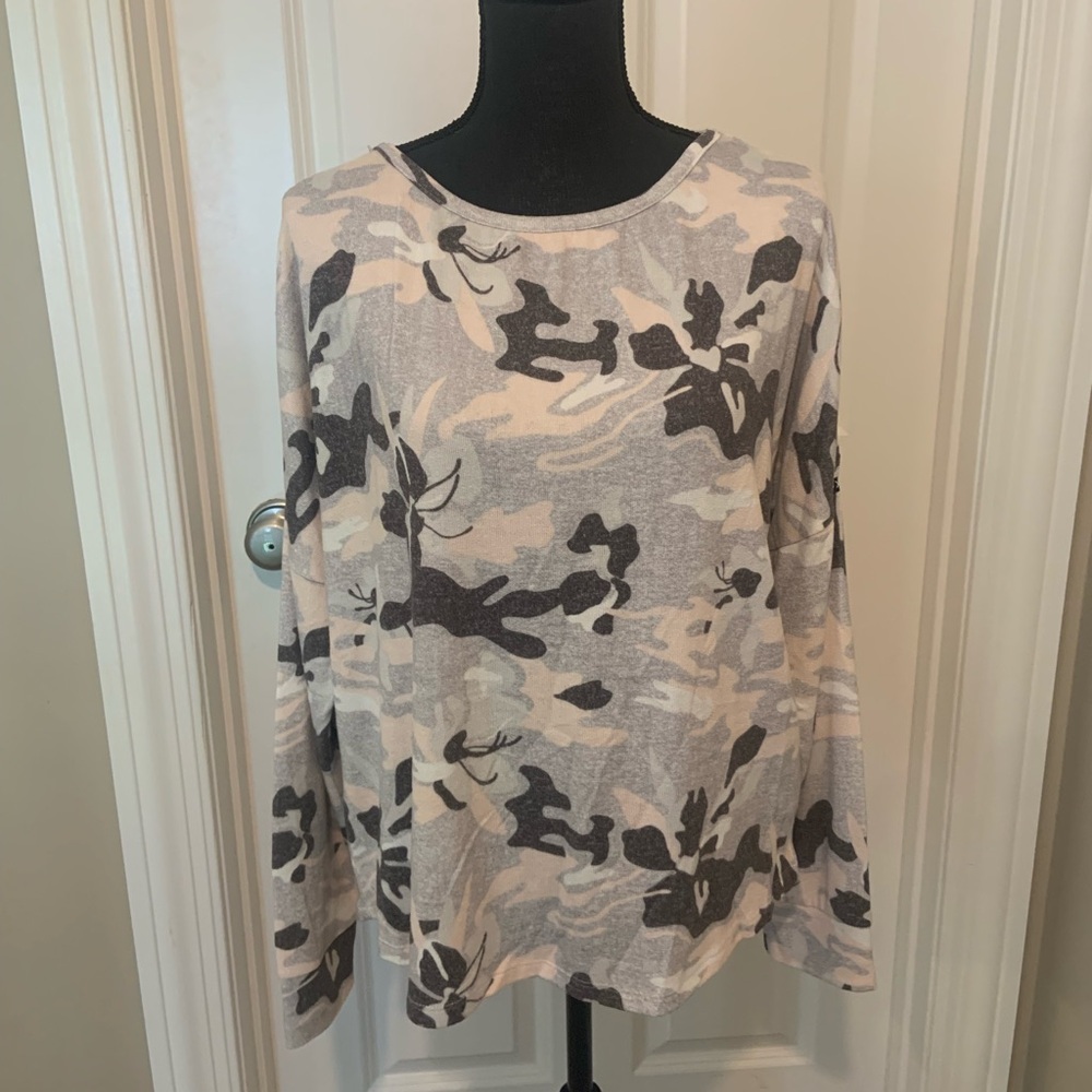 Roxy Surf Brand Women’s Sweater